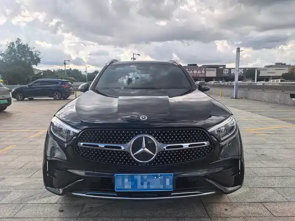 Mercedes-Benz GLC 2025