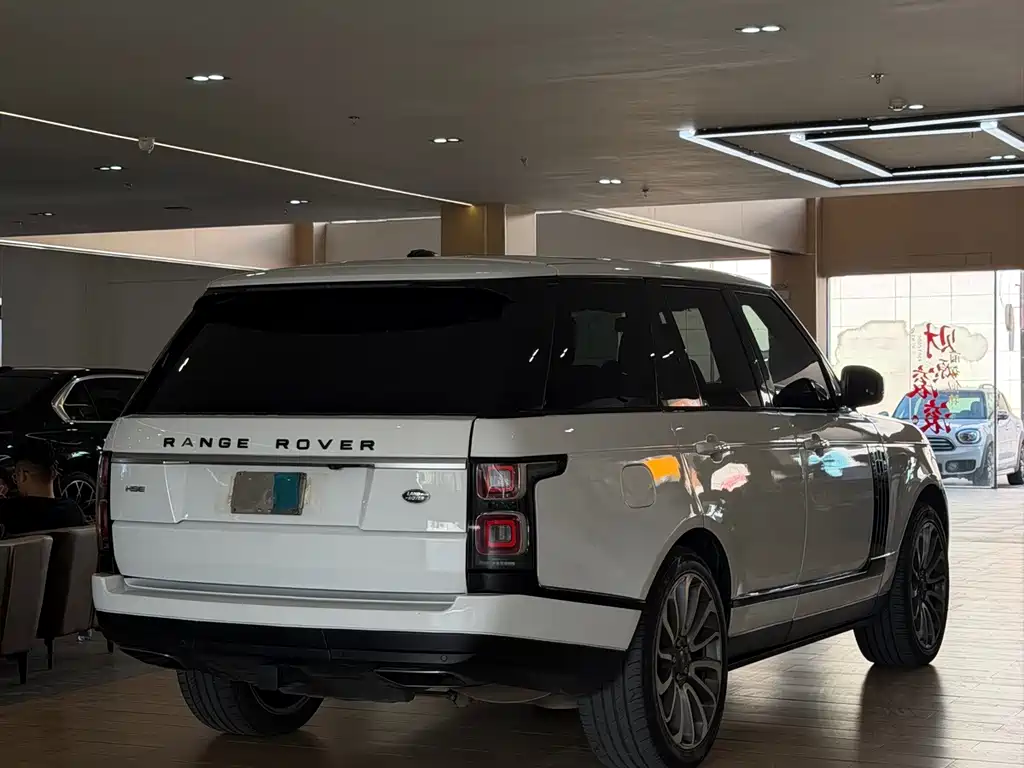 Land Rover Range Rover 2015 — фото 9