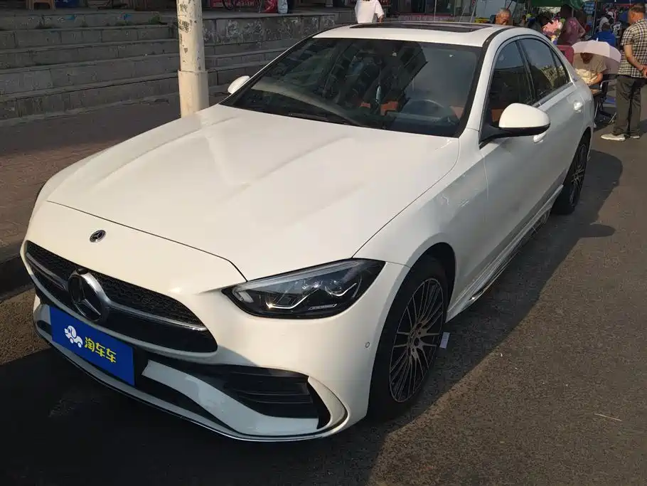 Mercedes-Benz C-Class 2024
