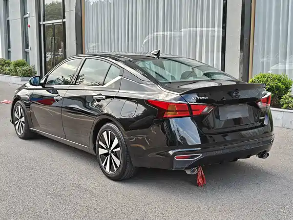 Nissan Teana 2021