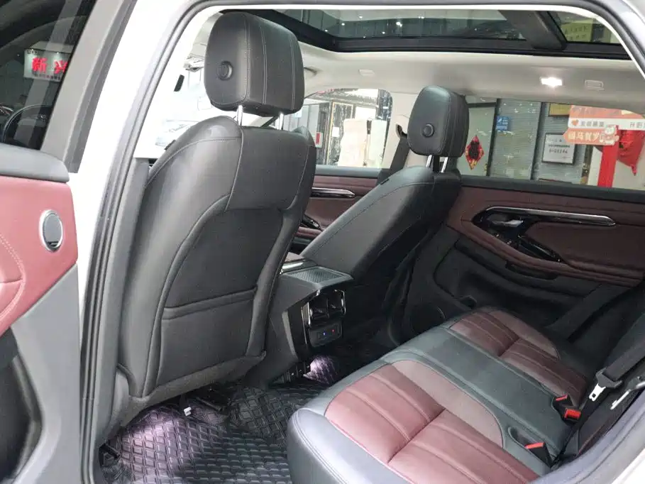 Land Rover Range Rover Evoque 2022 — фото 7