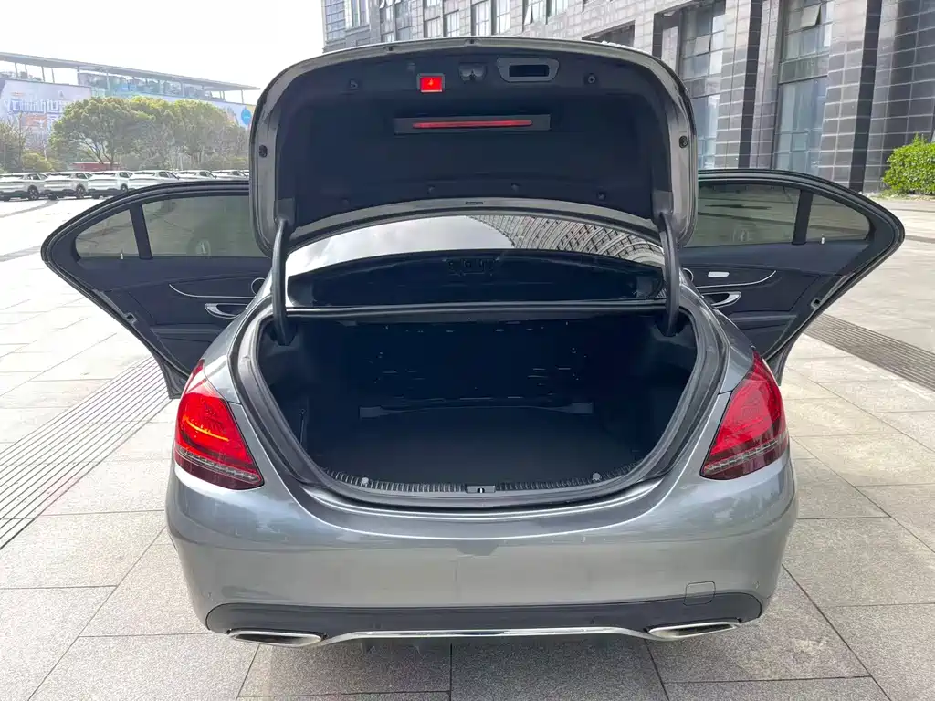 Mercedes-Benz C-Class 2019 — фото 14