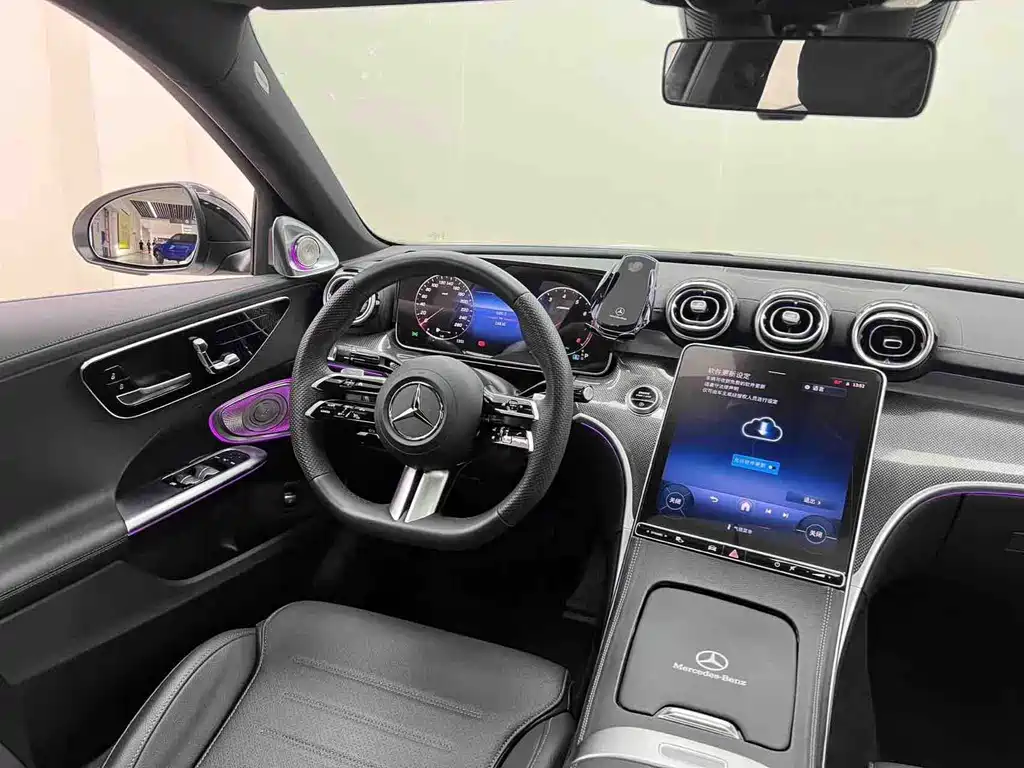 Mercedes-Benz C-Class 2024 — фото 14