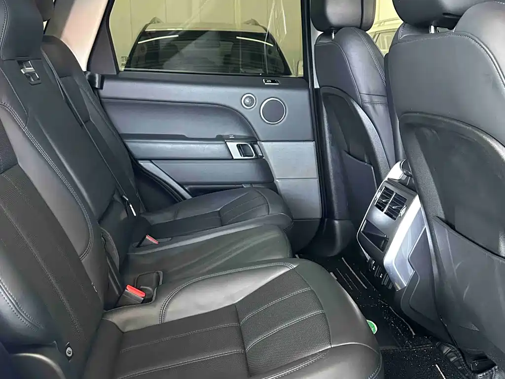 Land Rover Sport 2019 — фото 10