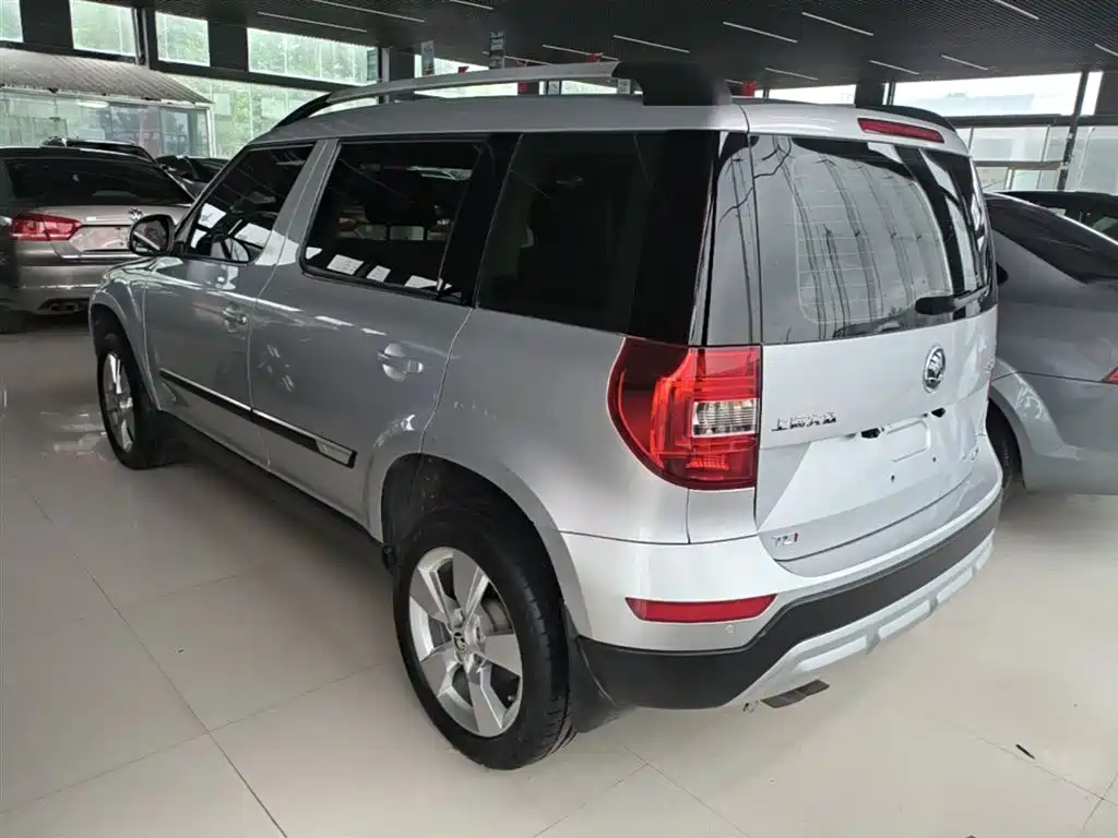 Skoda Yeti 2015 — фото 5