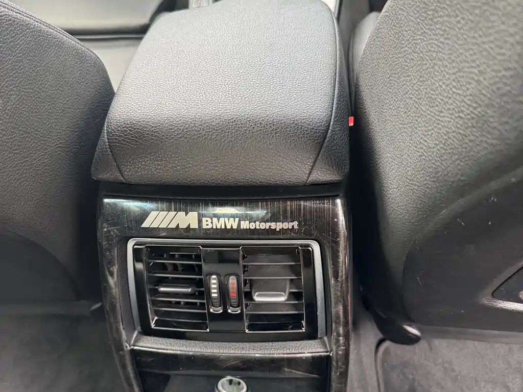 BMW 3 Series GT 2018 — фото 12