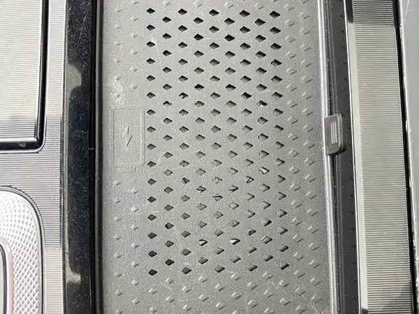 Hongqi H5 2023