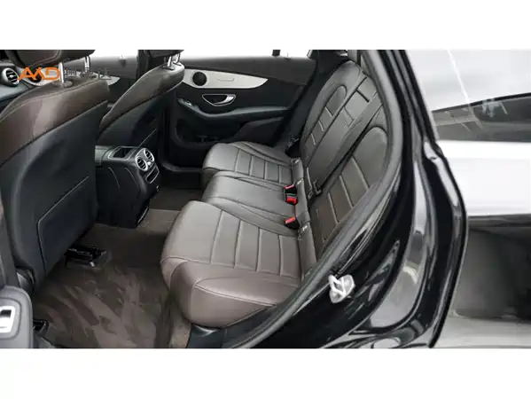Mercedes-Benz GLC 2023