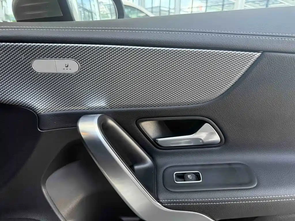 Mercedes-Benz A-Class 2022 — фото 14