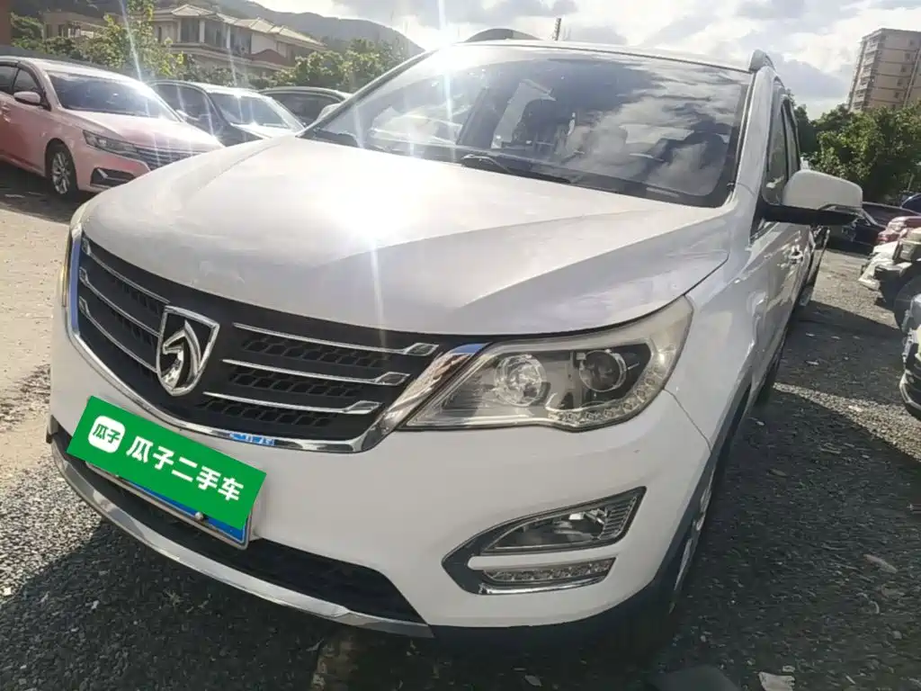 Baojun 560 2015