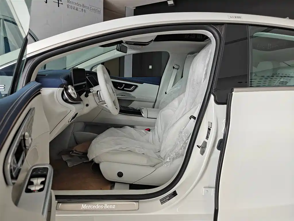 Mercedes-Benz EQE 2025 — фото 2