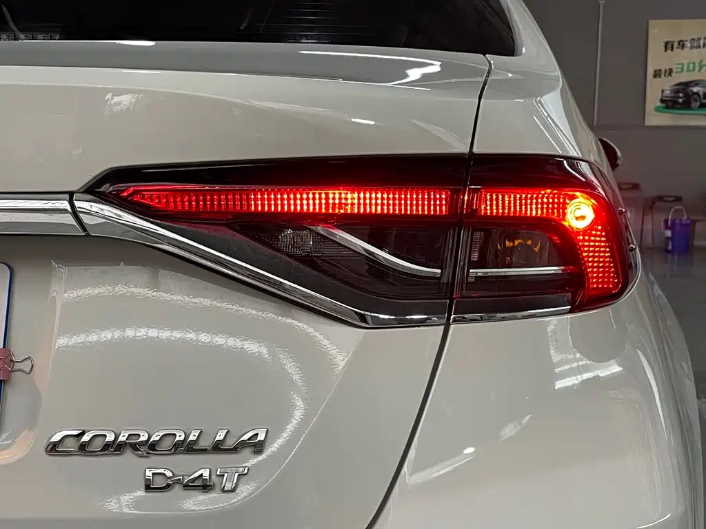 Toyota Corolla 2023 — фото 19