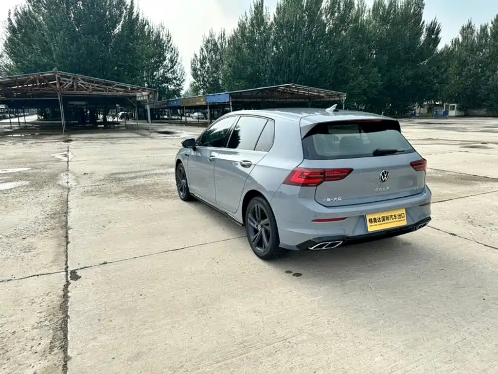 Volkswagen Golf 2022
