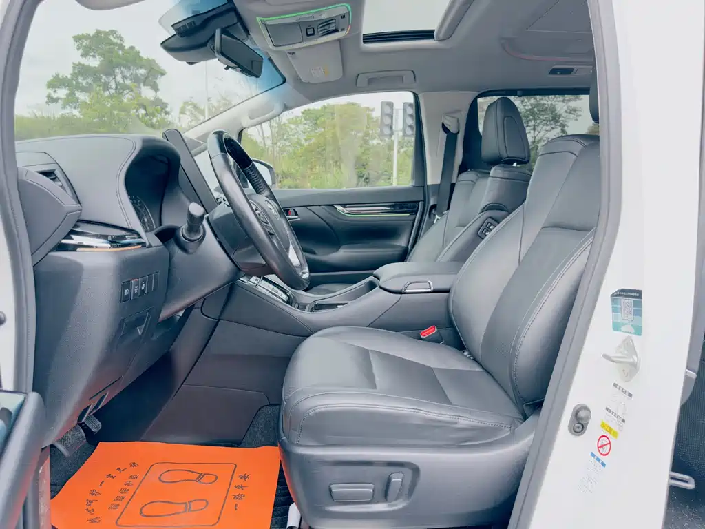 Toyota Vellfire 2020 — фото 11