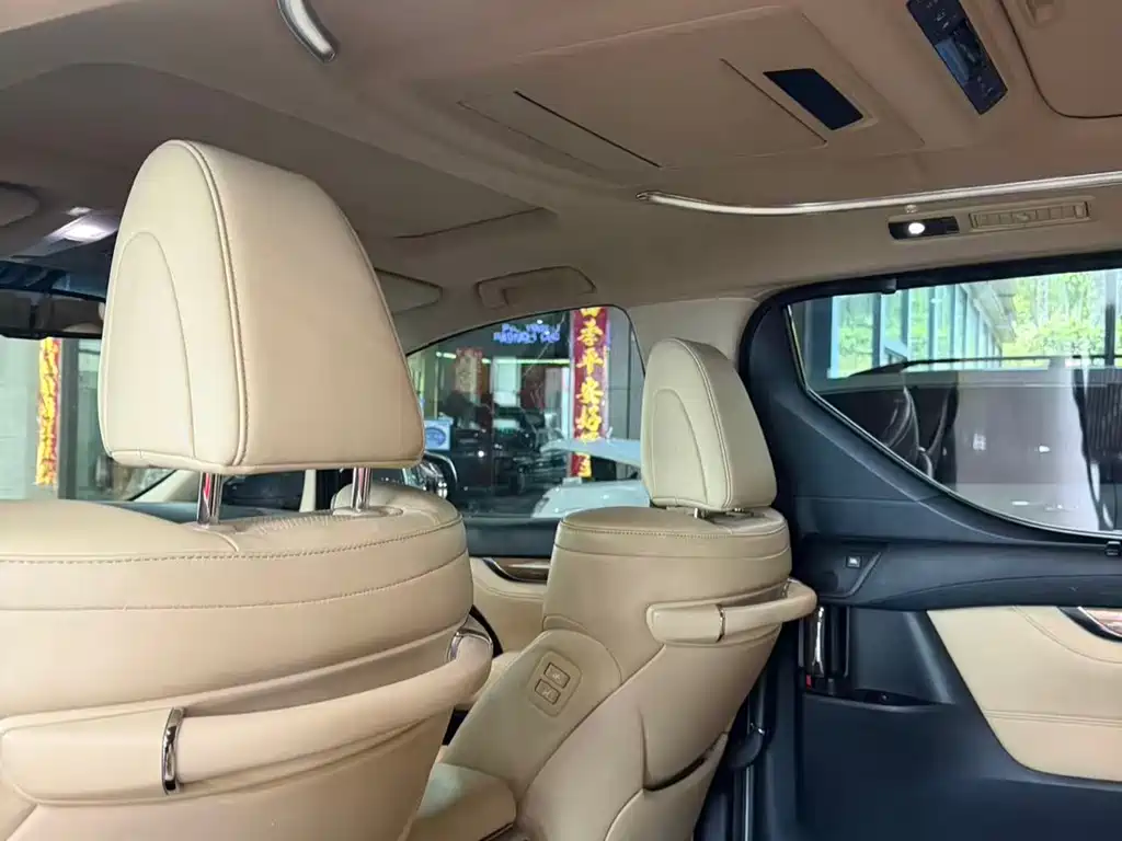 Toyota Alphard 2018 — фото 9