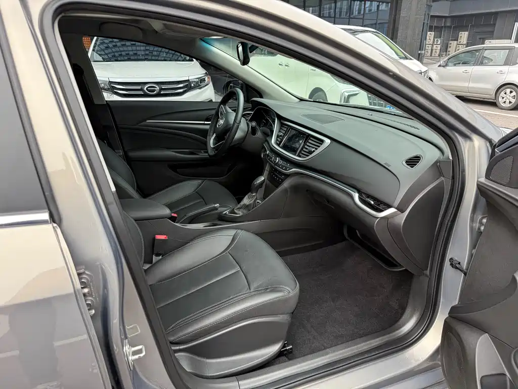 Buick Excelle 2019 — фото 11