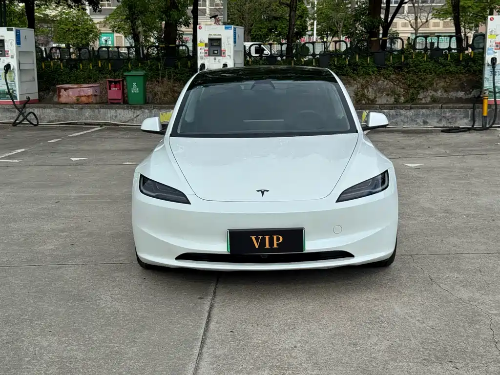 Tesla Model 3 2026