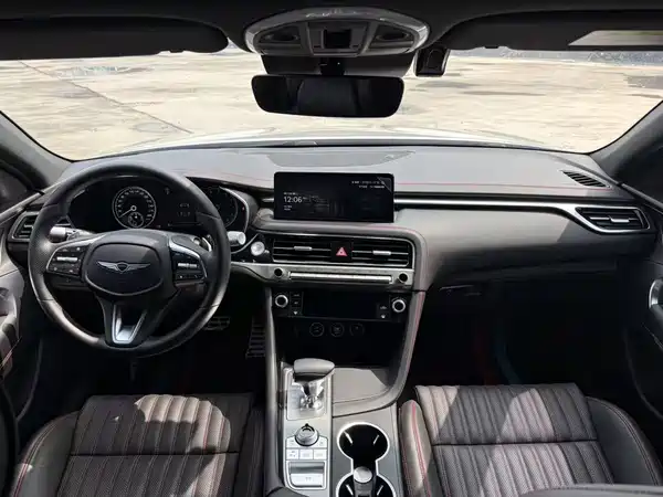 Genesis G70 2025