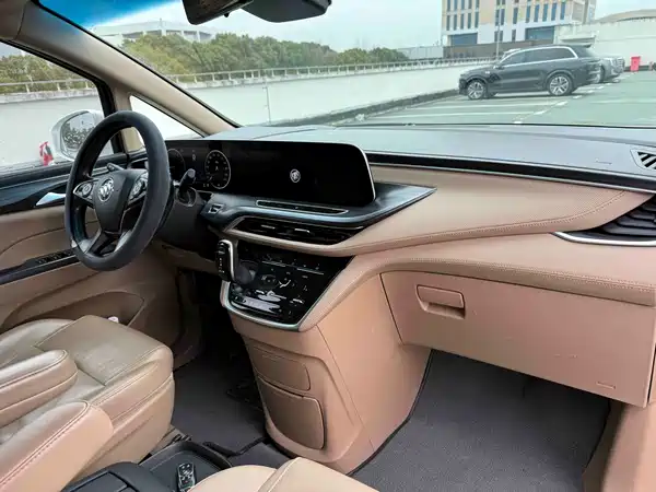 Buick GL8 2021
