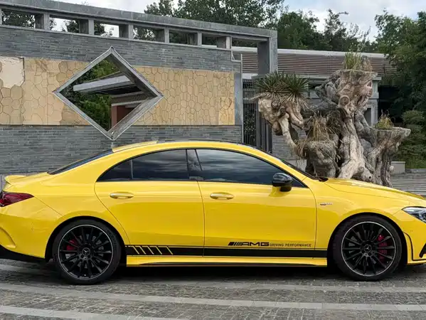 Mercedes-Benz CLA AMG 2022