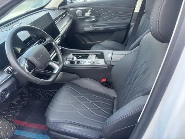 Chery Arrizo 8 PRO 2025