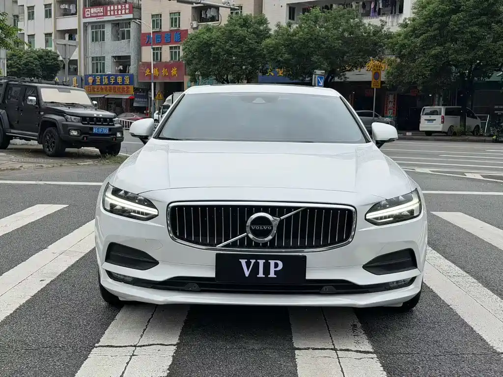 Volvo S90 2017 — фото 2