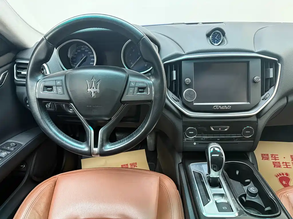 Maserati Ghibli 2014 — фото 29