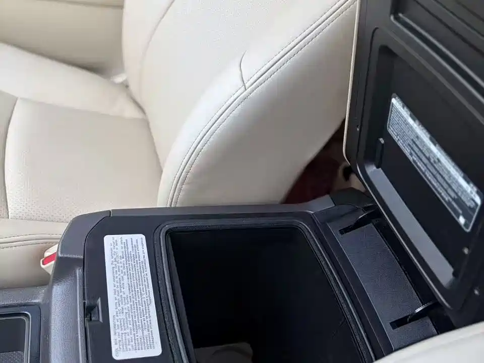 Toyota Prado 2015 — фото 14