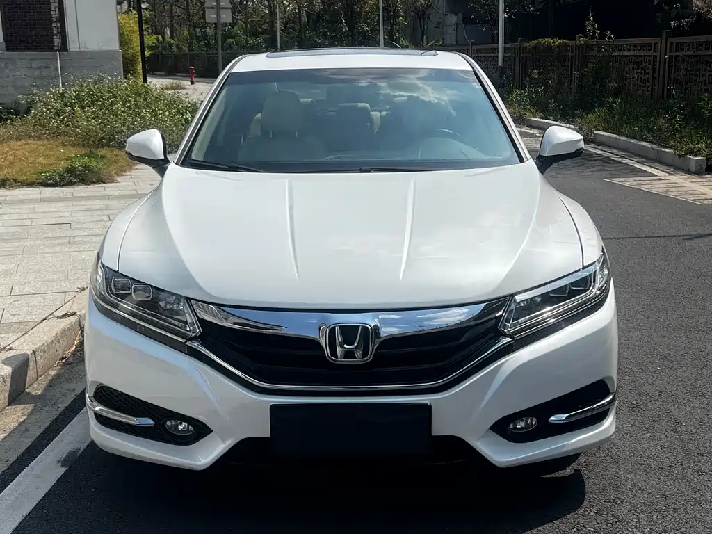 Honda Spirior 2016 — фото 7