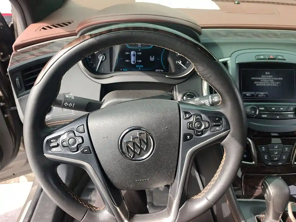 Buick LaCrosse 2015 — фото 3