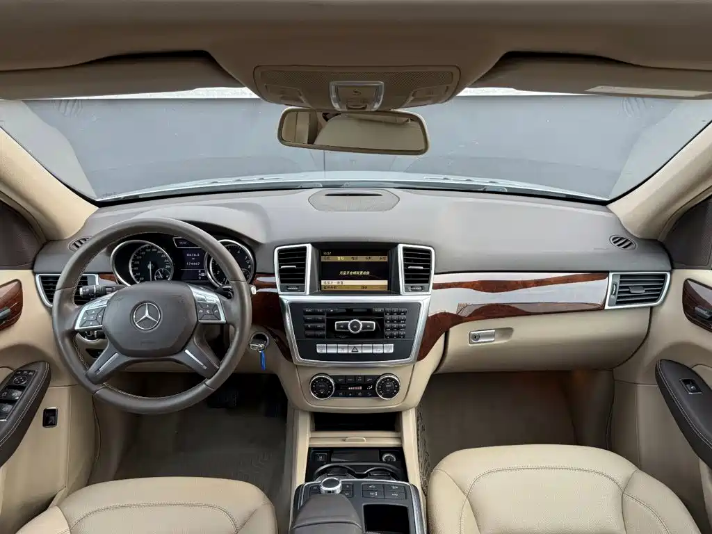 Mercedes-Benz M-Class 2012 — фото 29