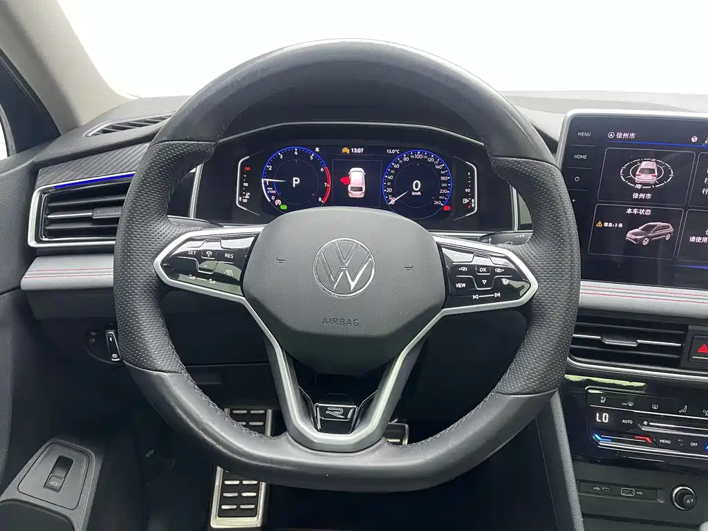 Volkswagen Tiguan L 2023 — фото 13