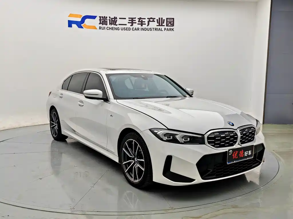 BMW 3 Series 2023 — фото 17
