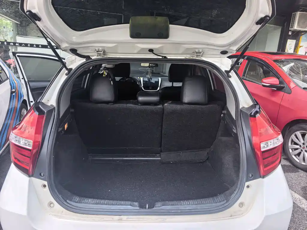 Toyota Yaris L 2017