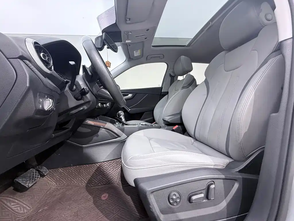 Audi Q2L 2022