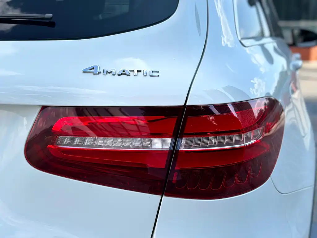 Mercedes-Benz GLC 2019 — фото 22