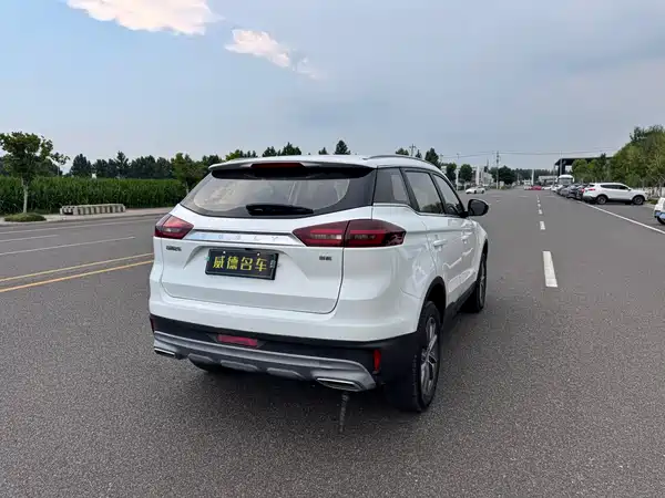 Geely Boyue 2021