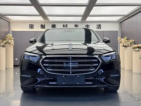 Mercedes-Benz E-Class 2024