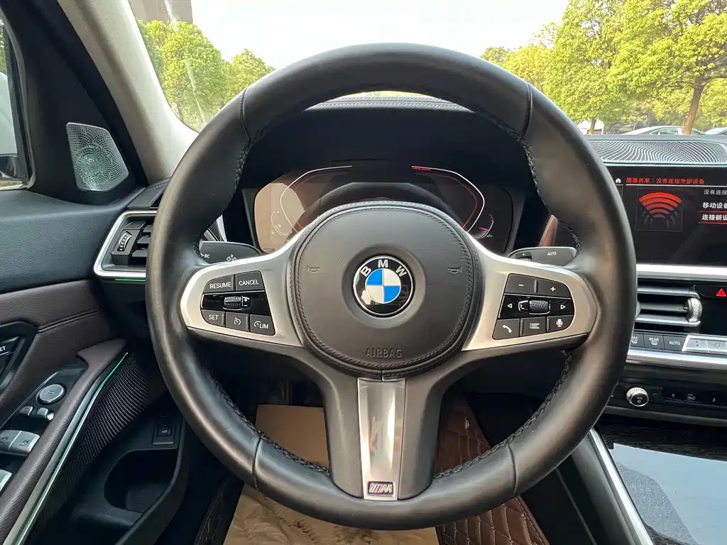 BMW 3 Series 2022 — фото 13