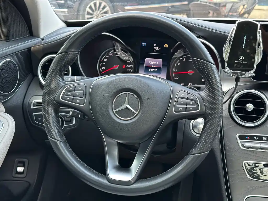 Mercedes-Benz C-Class 2015 — фото 26