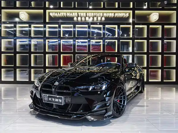 BMW M4 2025