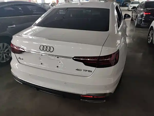 Audi A4L 2020