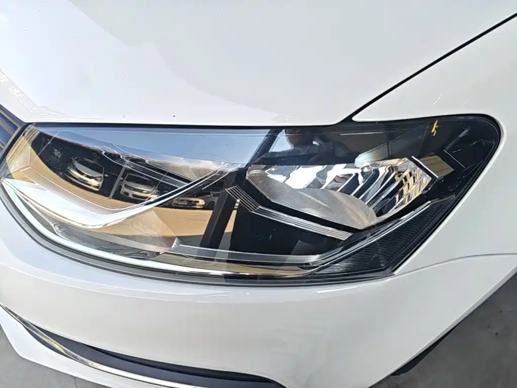Volkswagen Polo 2018 — фото 24
