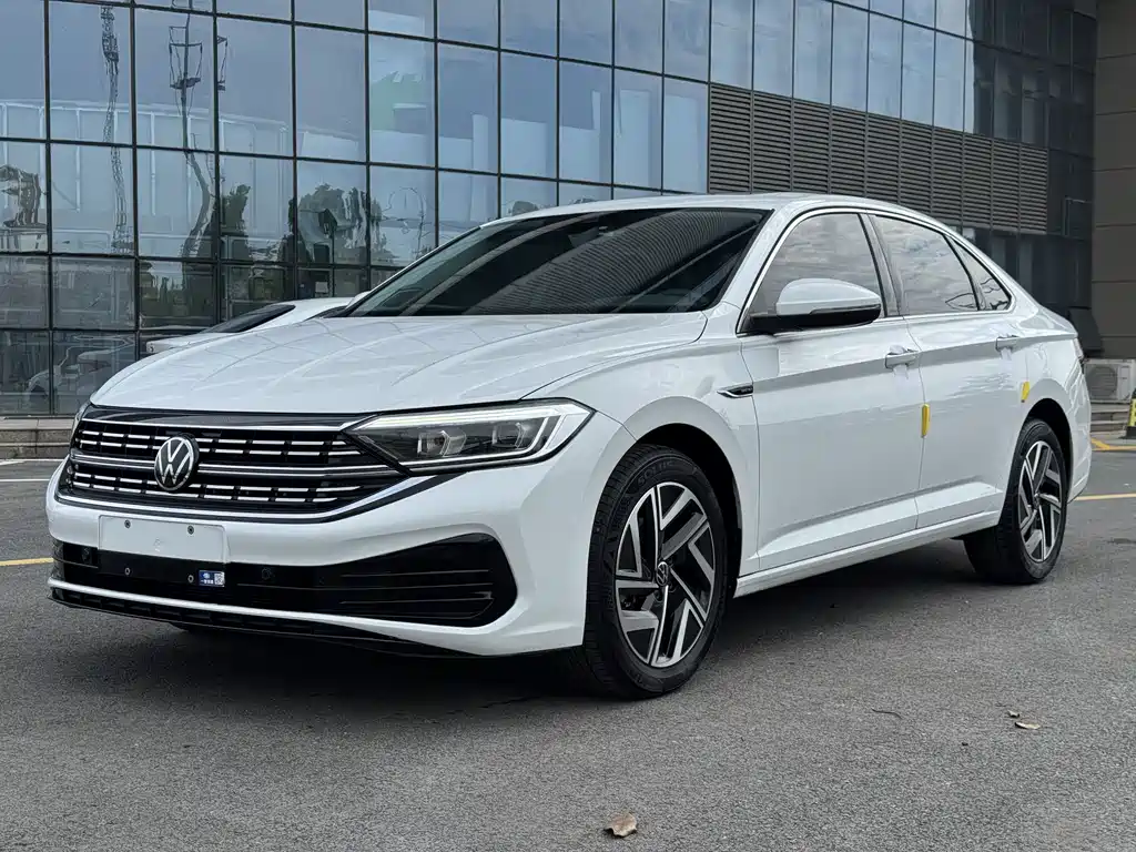 Volkswagen Sagitar 2022