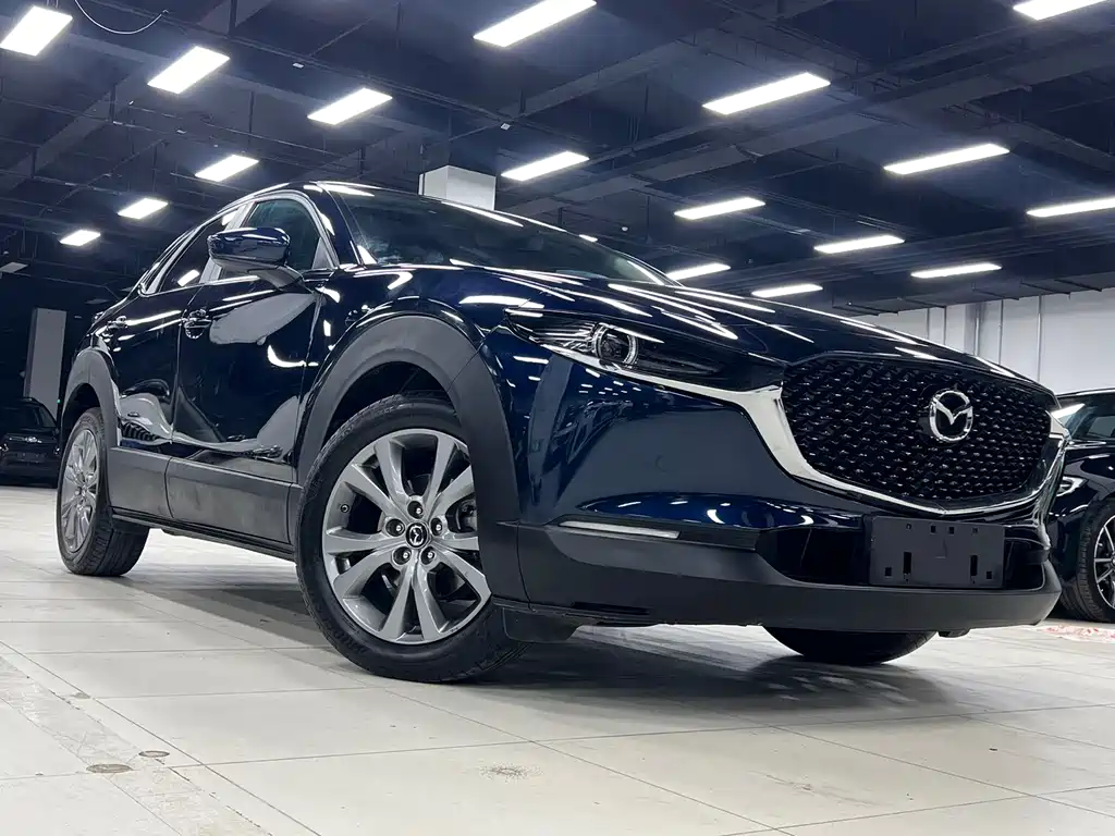 Mazda CX-30 2022 — фото 2