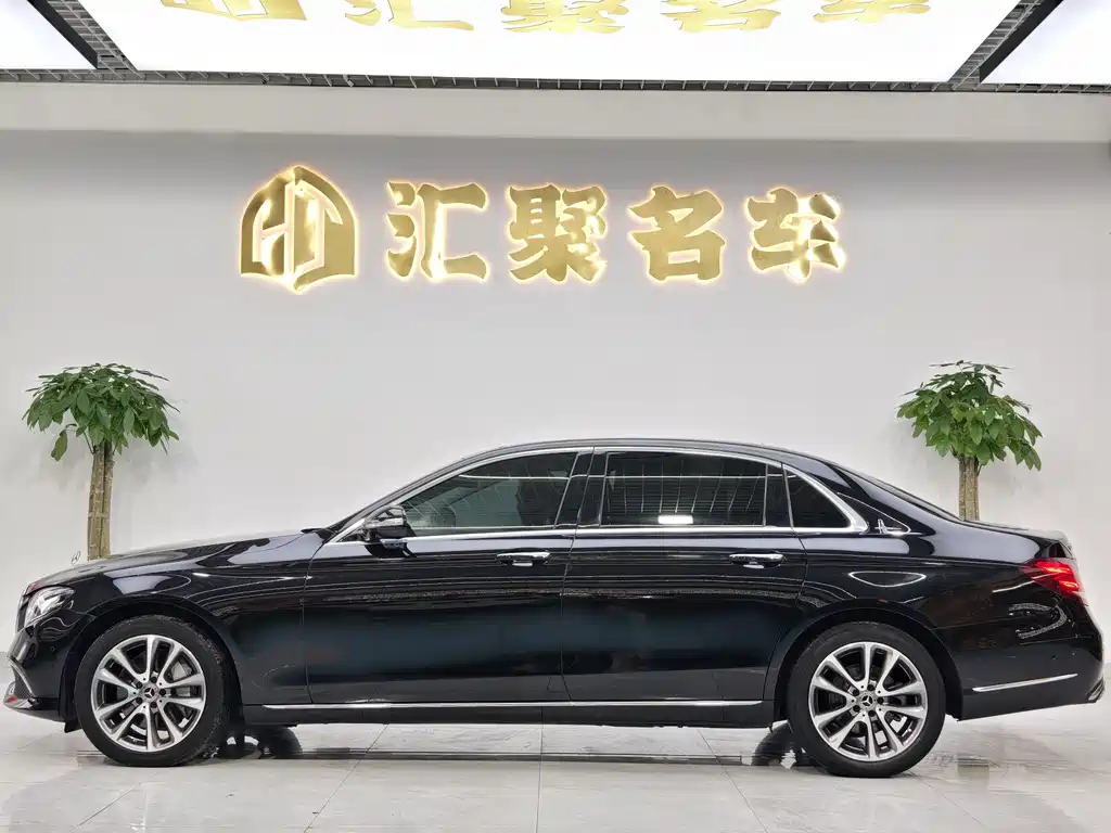 Mercedes-Benz E-Class 2019 — фото 10