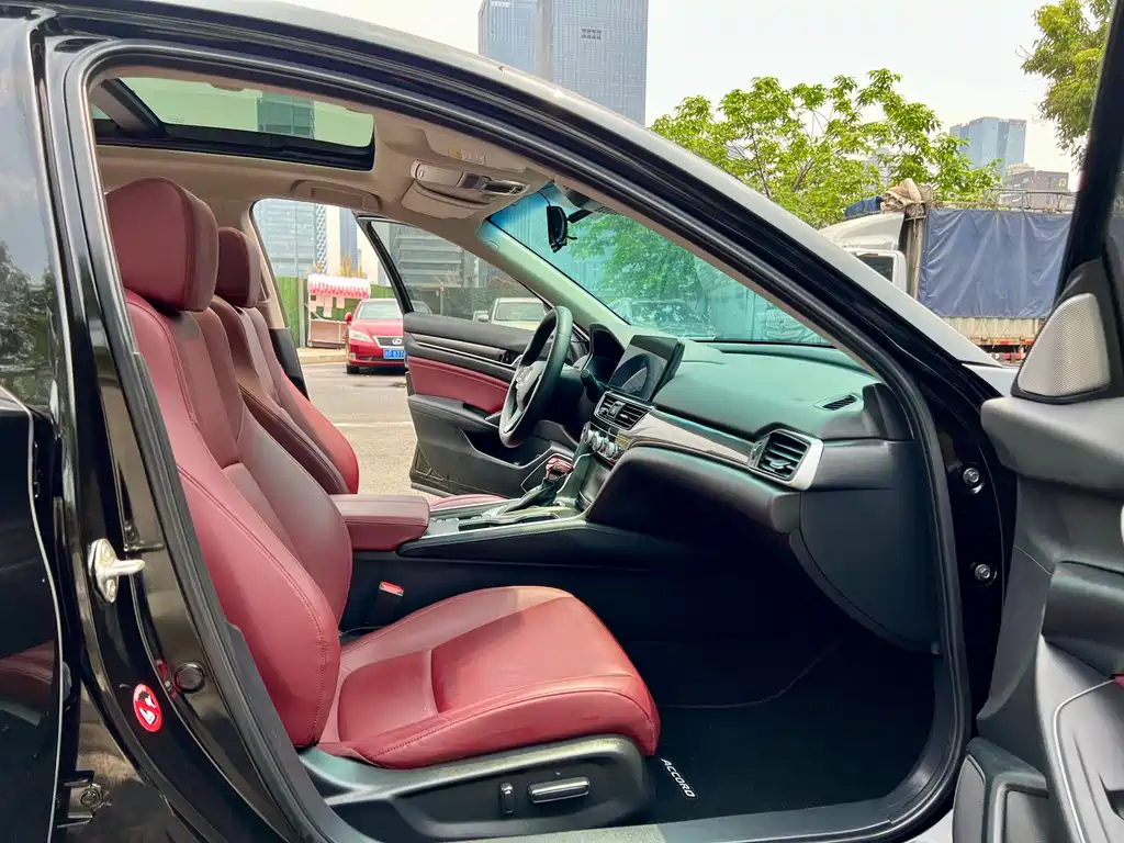 Honda Accord 2021 — фото 19