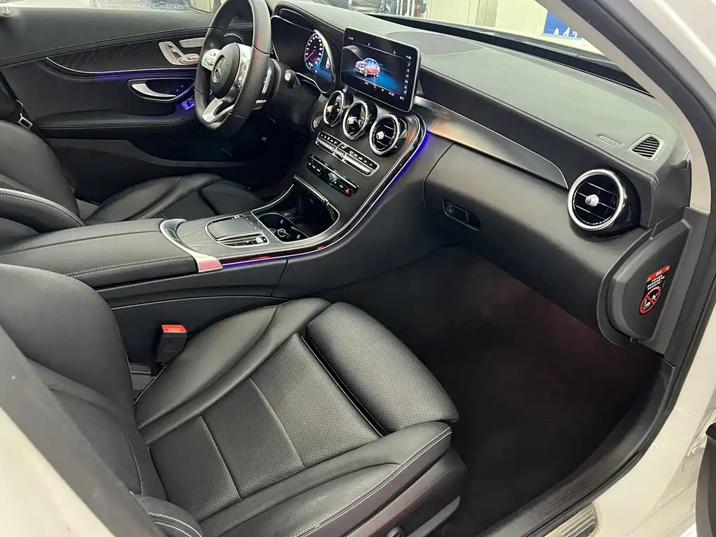 Mercedes-Benz C-Class 2020 — фото 9