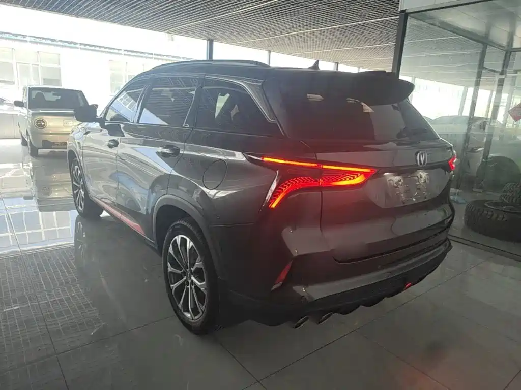 Changan CS75PLUS 2021 — фото 5