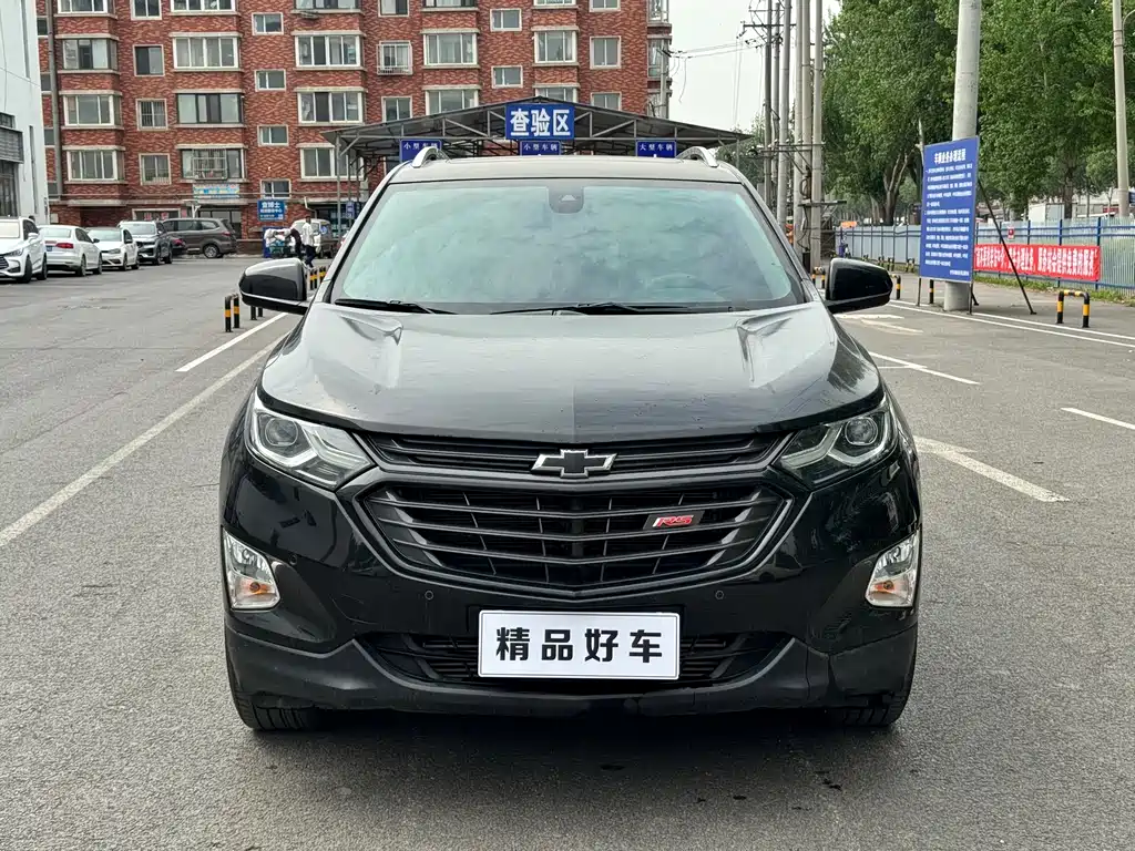 Chevrolet Equinox 2018 — фото 1